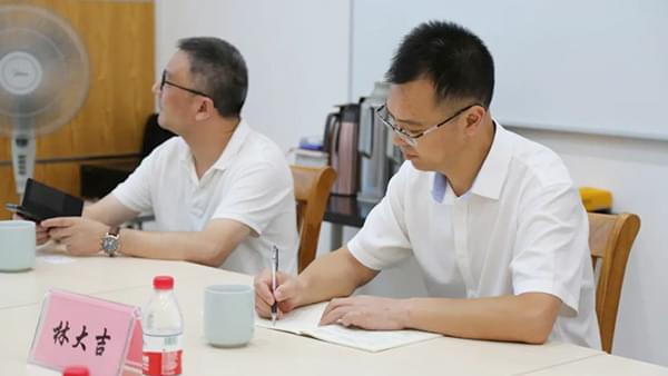 德曼節(jié)能智慧云管控服務(wù)到底有什么特色，頻頻吸引市委領(lǐng)導(dǎo)前來調(diào)研？